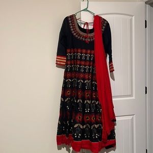 Indian/Pakistani Ethnic Wear
